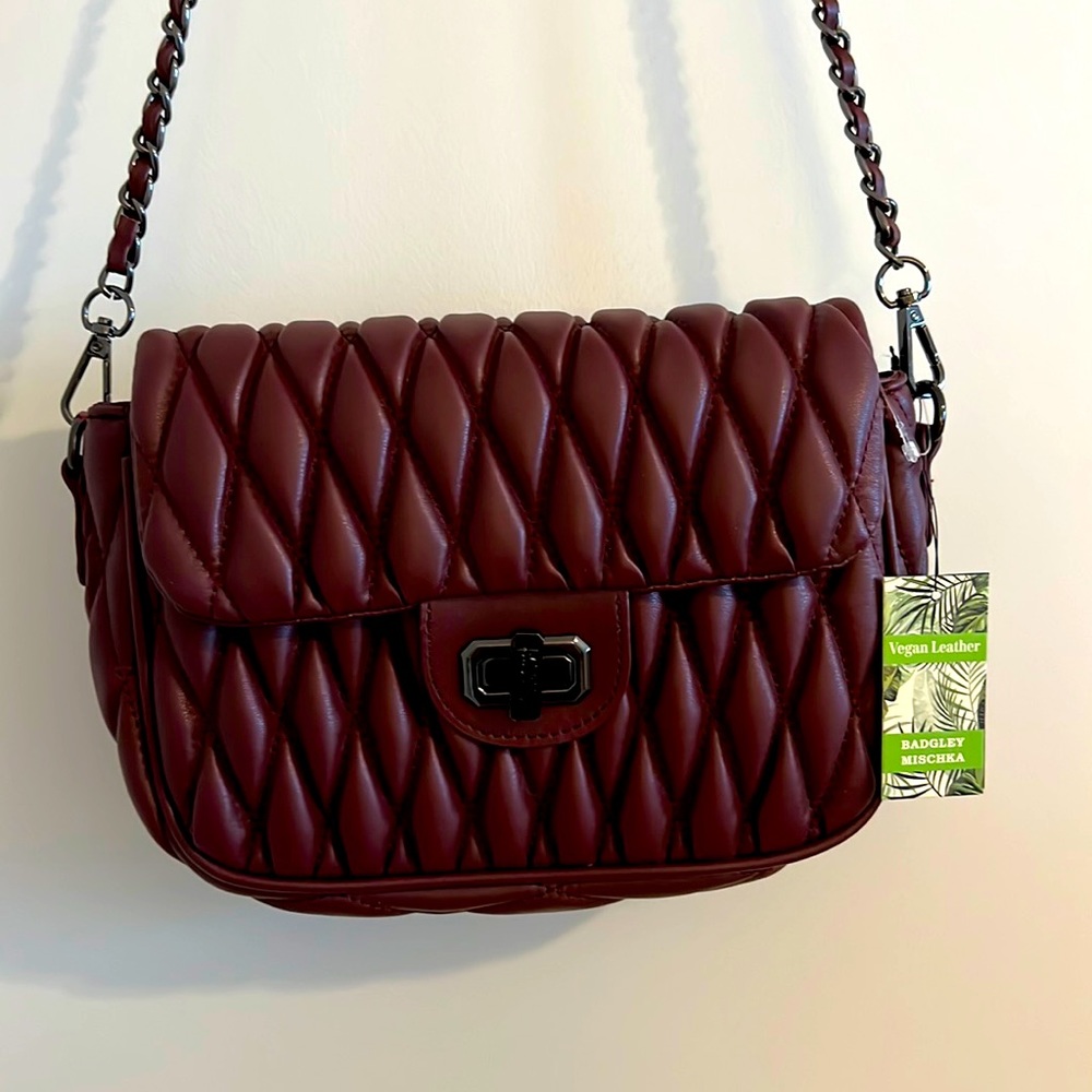 Badgley Mischka quilted chain strap handbag
